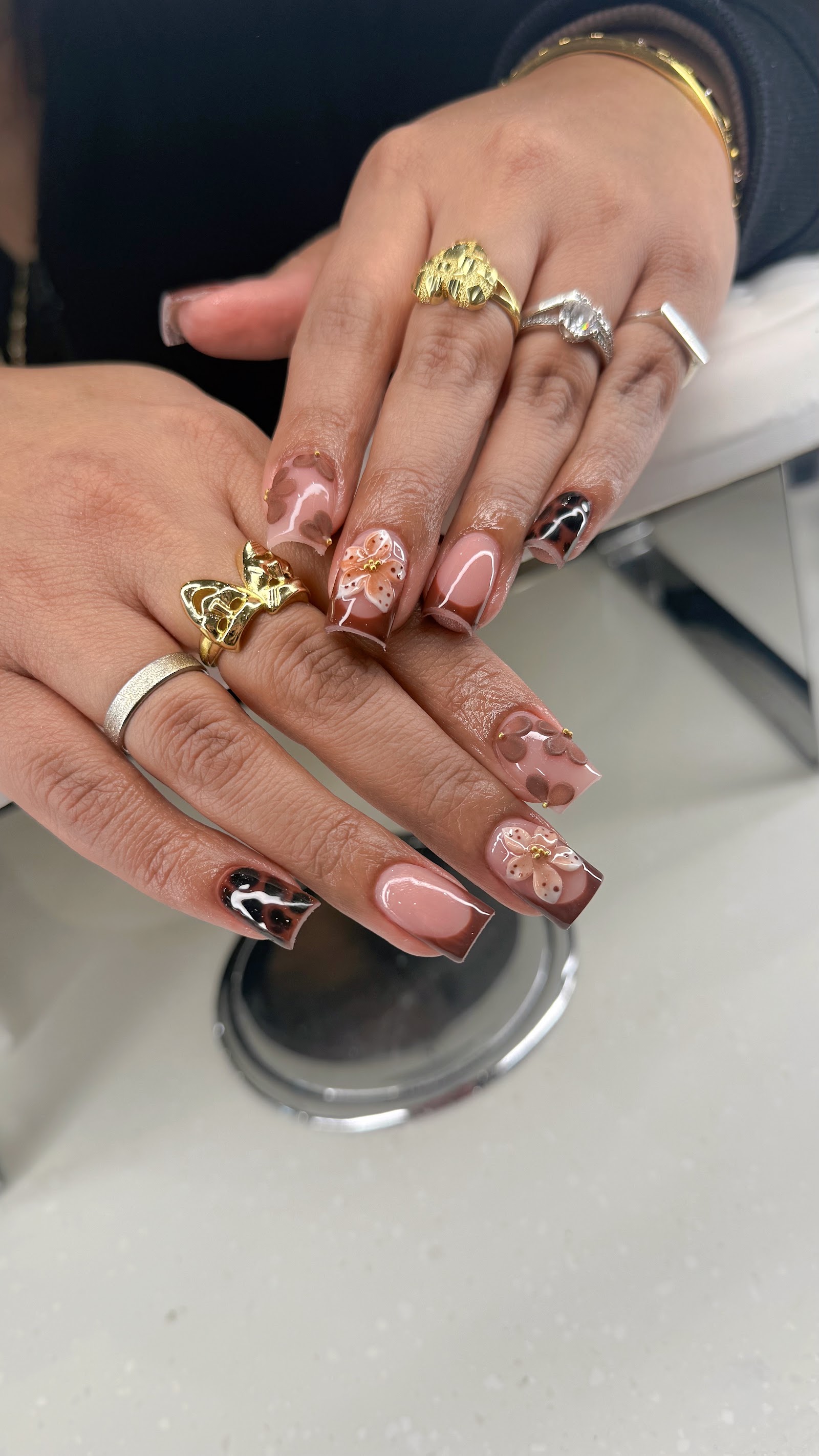 Coal Mine Nails & Spa nail photo 8